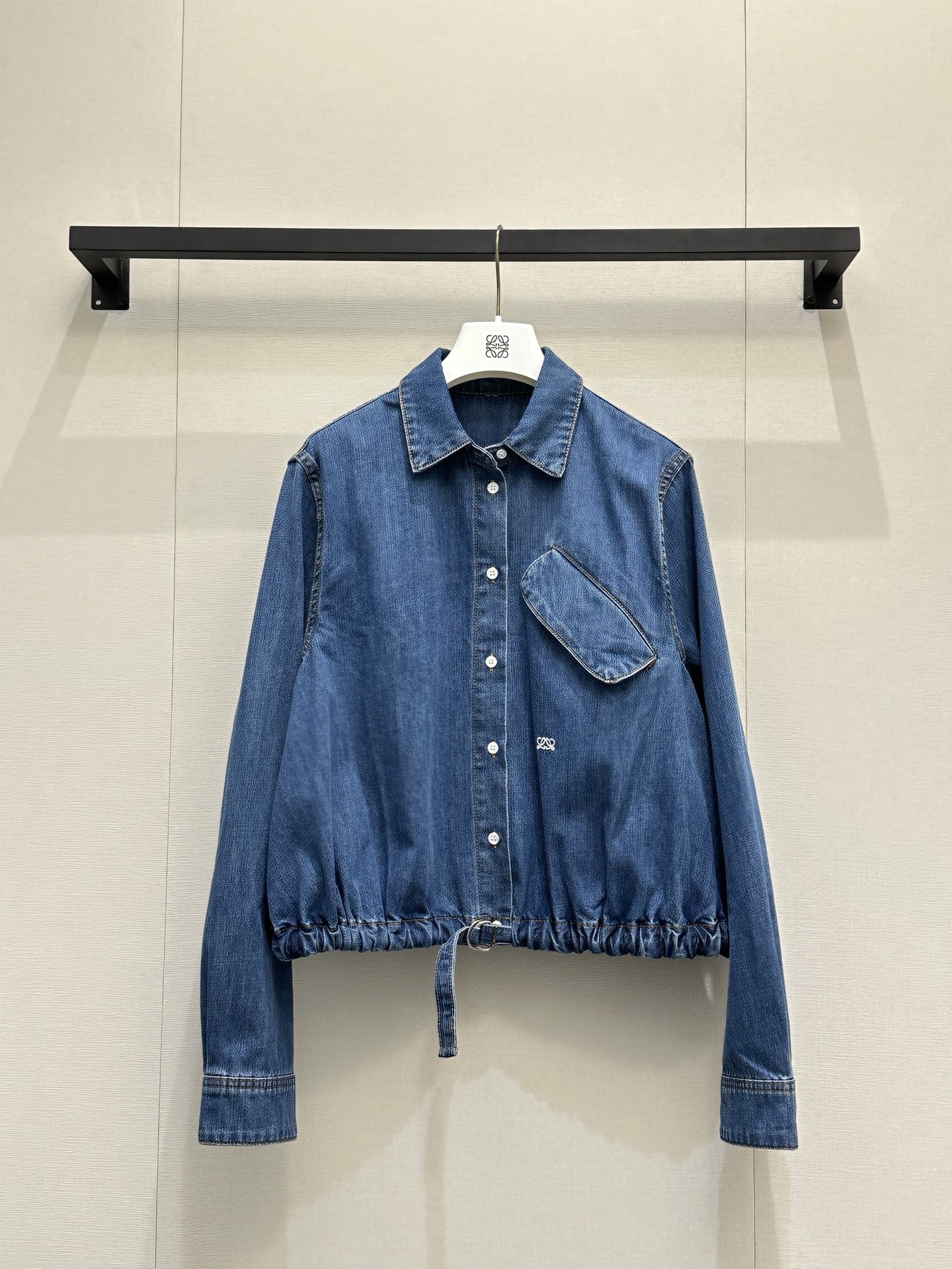 로에베(LOEWE) 벌룬 실루엣 크롭 데님 셔츠 자켓 의류