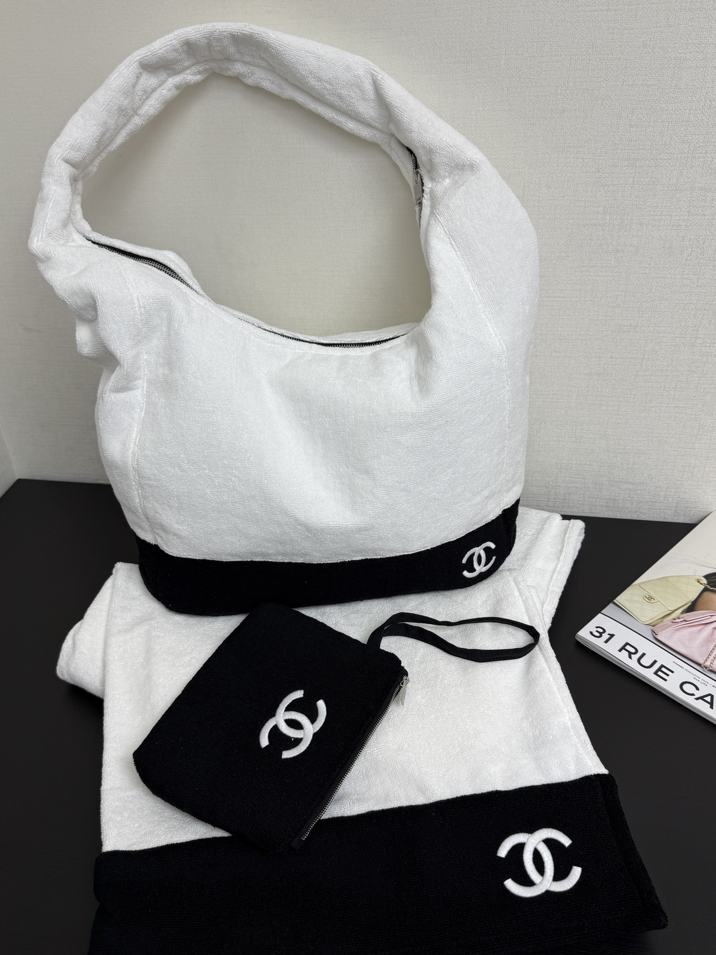 [Chanel] 샤넬 비치백 & 타월 세트 (Beach Set) 숄더백 가방