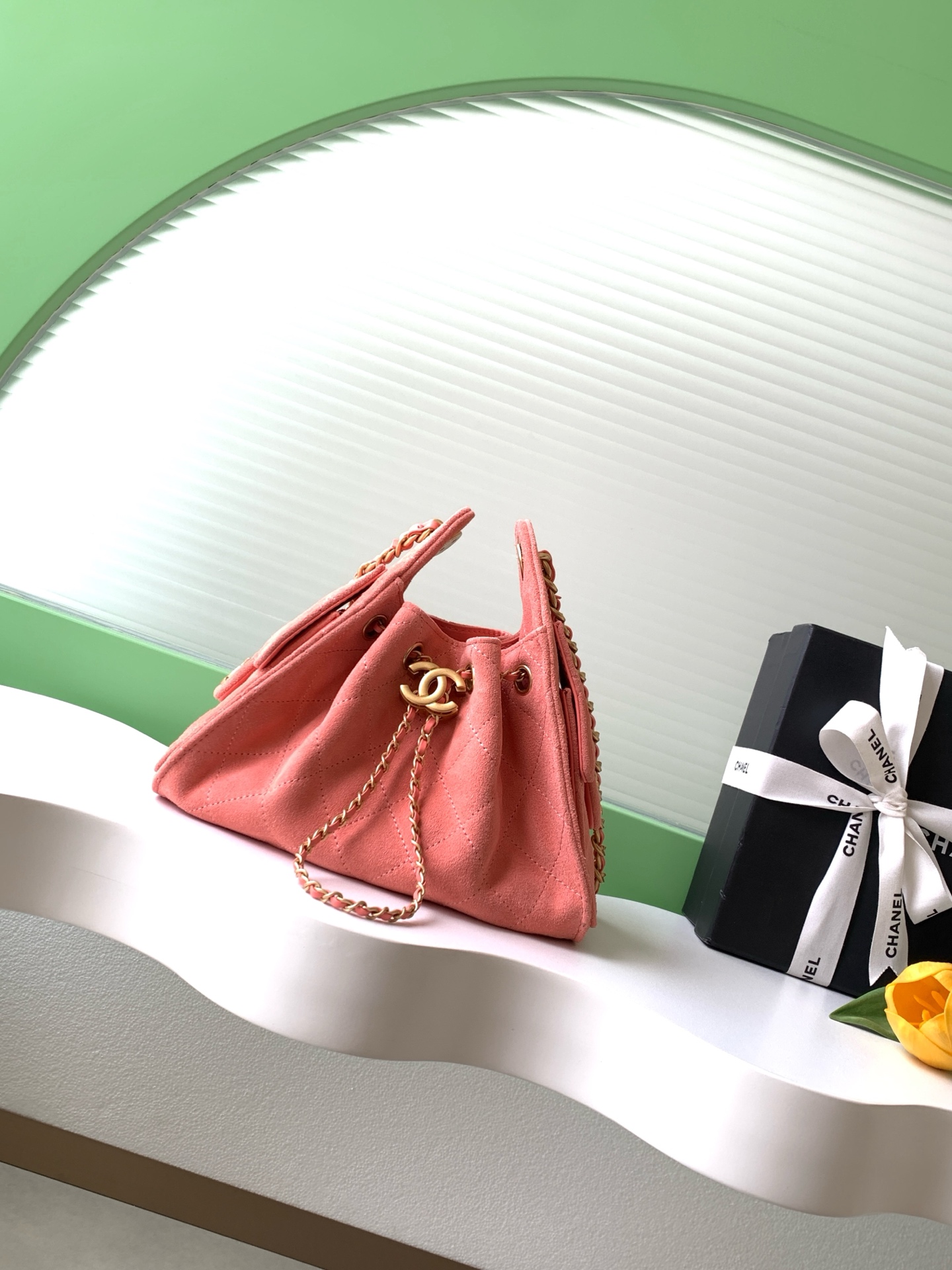 [Chanel] 샤넬 26C 미니 누벅 퀼팅 드로스트링 버킷백 숄더백 가방