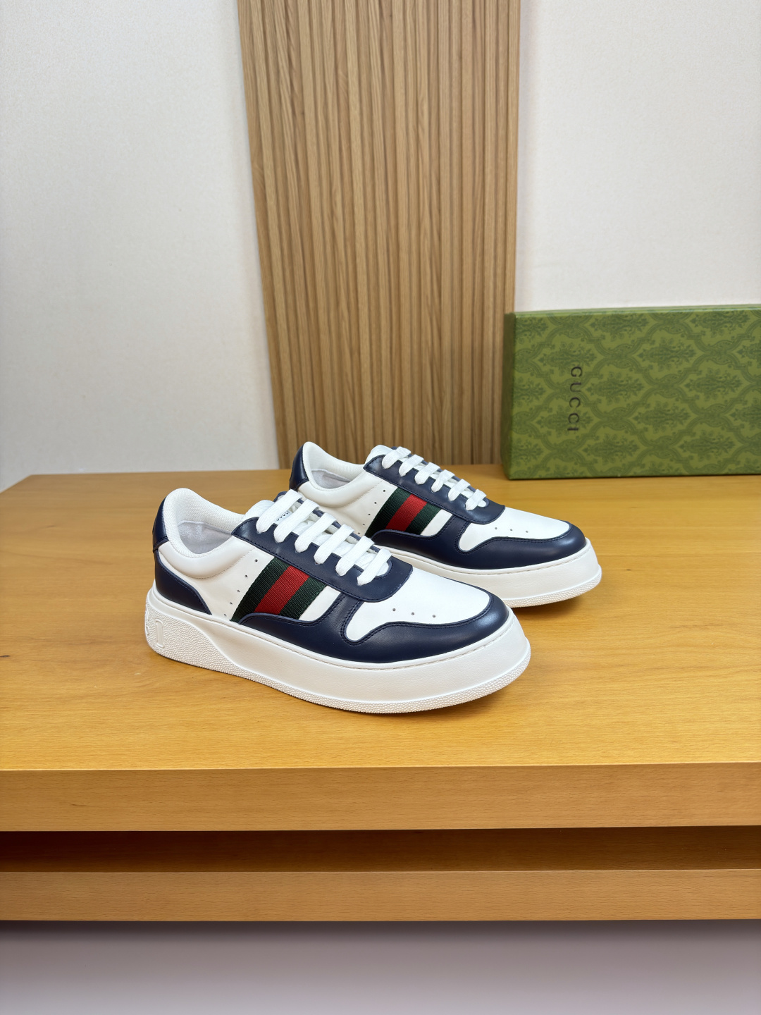 [Gucci] 구찌 프리미엄 나파 웨빙 커플 스니커즈 신발