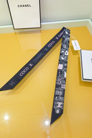 샤넬(CHANEL) 트윌리 실크 스카프 목도리 스카프