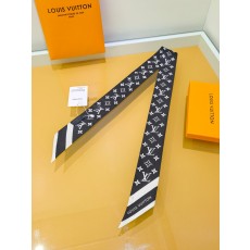 루이비통(LV) 트윌리 실크 스카프 목도리 스카프
