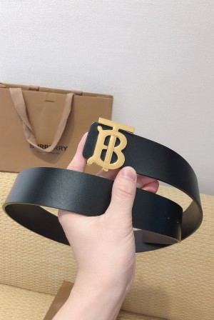 버버리(BURBERRY) 레더 벨트