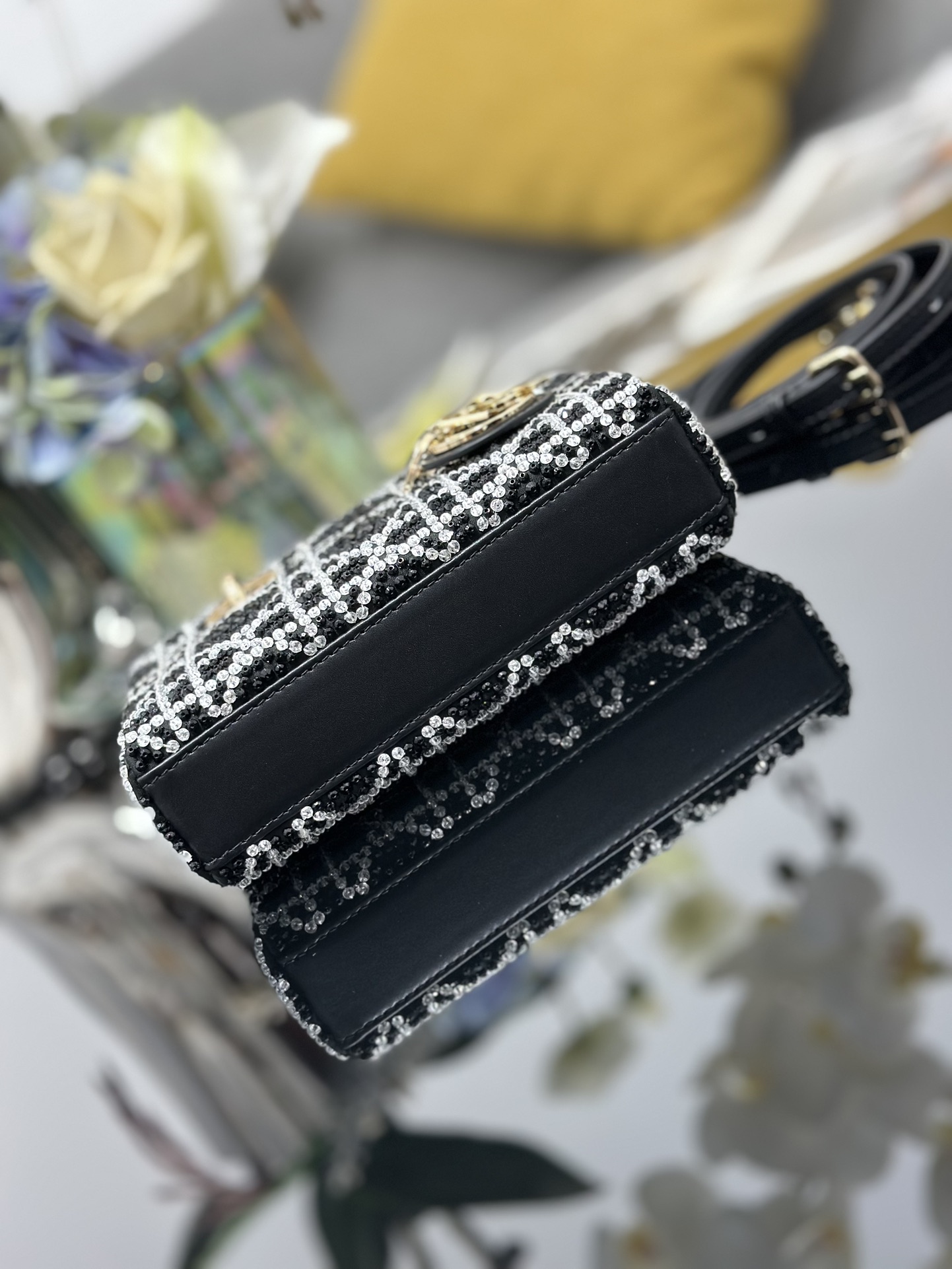 [Dior] 레이디 디-조이(D-Joy) 미니 자수 & 핑크 비즈 백 토트백 가방