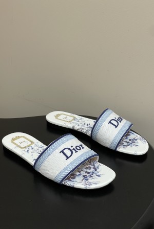 디올(DIOR) 시크릿 가든 자수 슬리퍼 신발