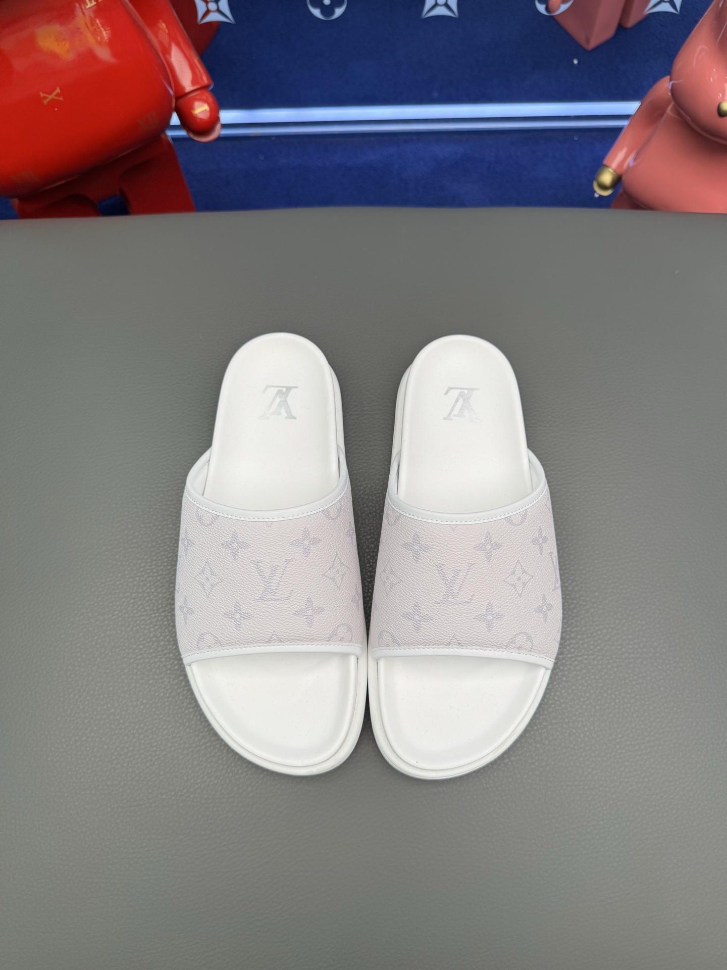 [LV] 루이비통 남성 카프스킨 레저 슬라이드 샌들 슬리퍼 신발