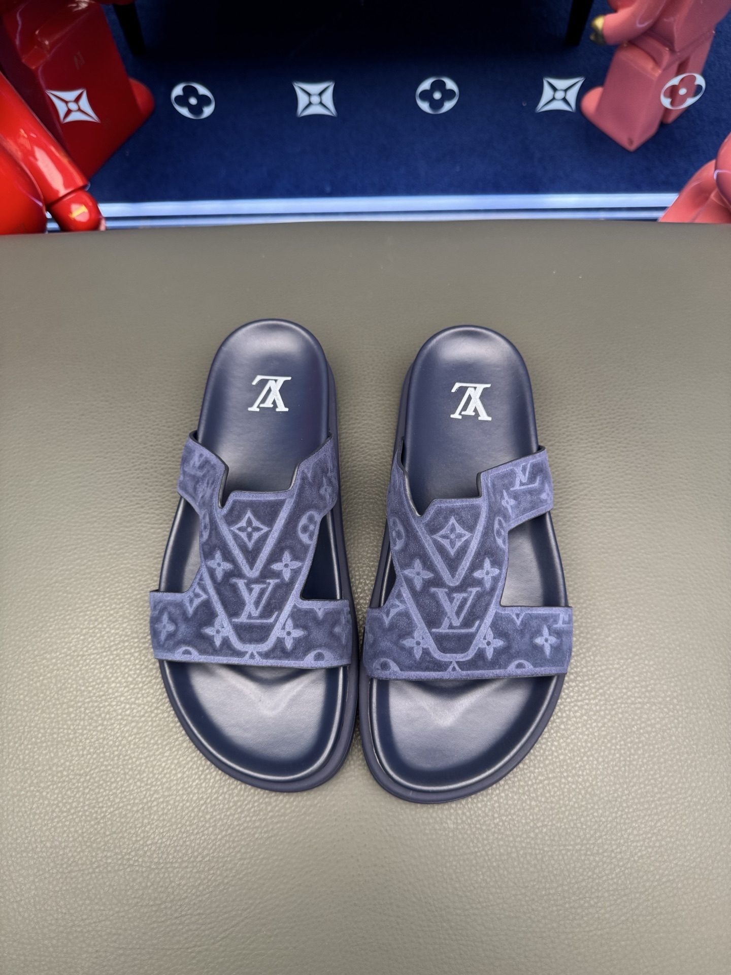 [LV] 루이비통 프리미엄 카프스킨 레저 슬라이드 샌들 슬리퍼 신발