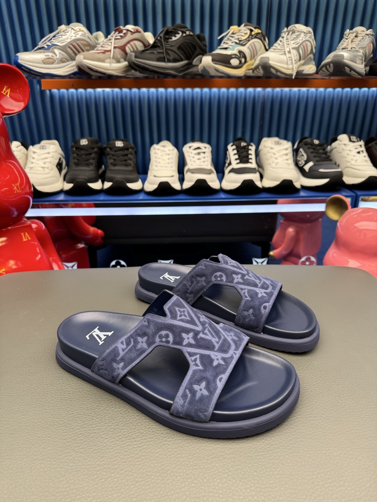 [LV] 루이비통 프리미엄 카프스킨 레저 슬라이드 샌들 슬리퍼 신발