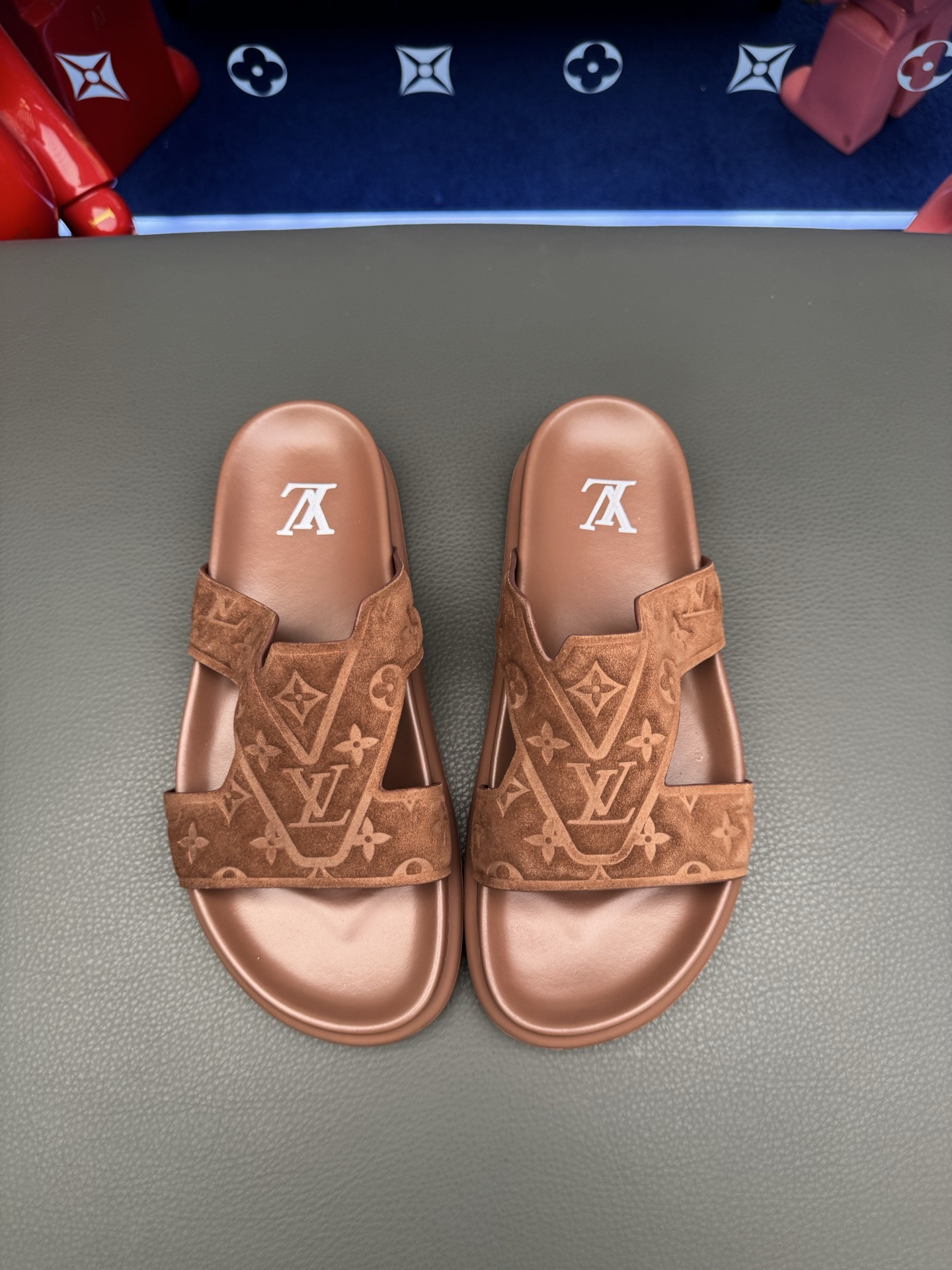 [LV] 루이비통 프리미엄 카프스킨 레저 슬라이드 샌들 슬리퍼 신발