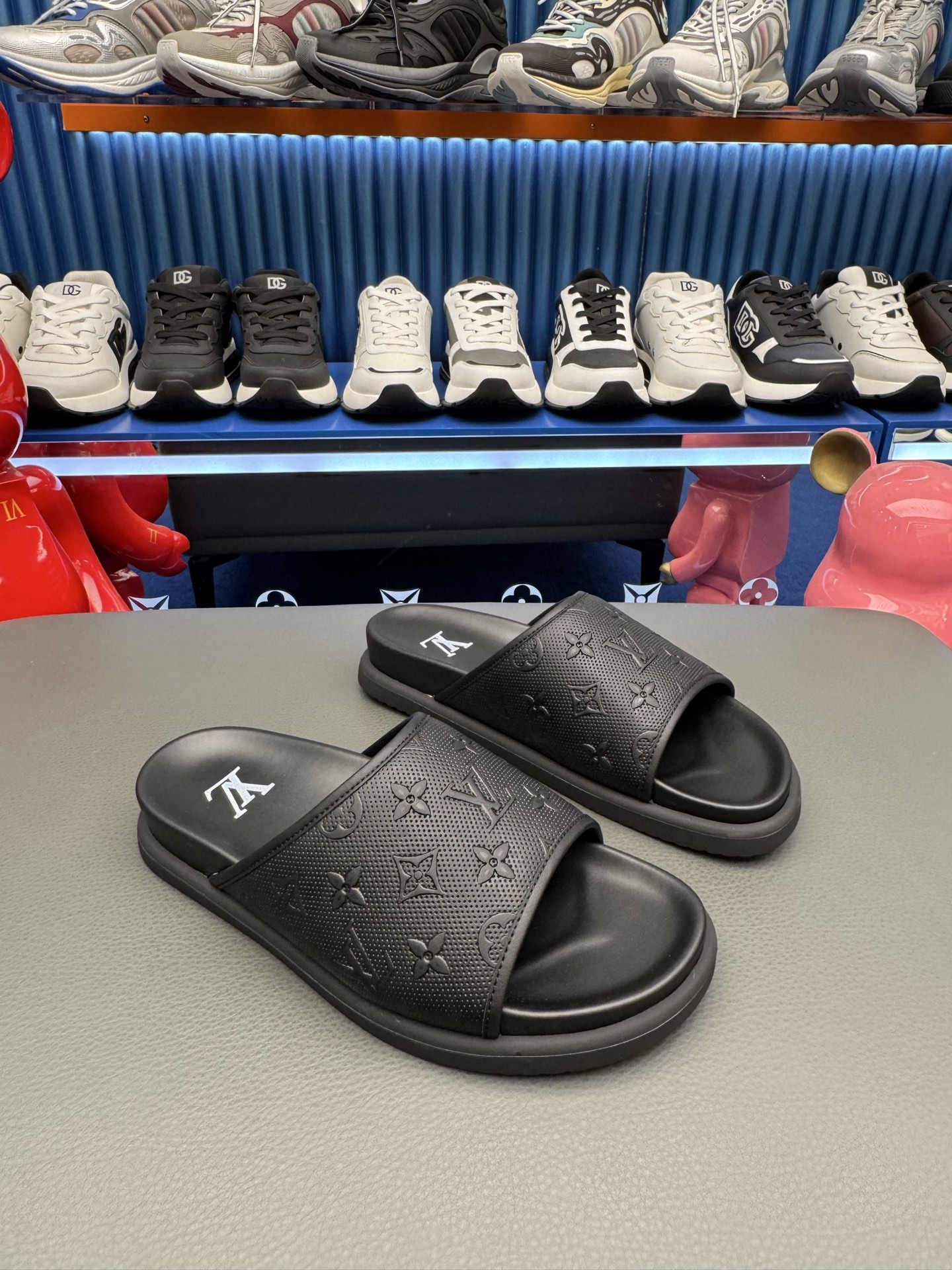 [LV] 루이비통 프리미엄 카프스킨 슬라이드 샌들 슬리퍼 신발