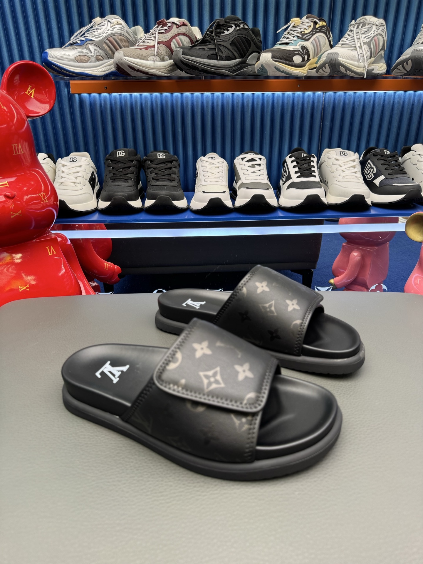 [LV] 루이비통 남성 카프스킨 레저 슬라이드 샌들 슬리퍼 신발