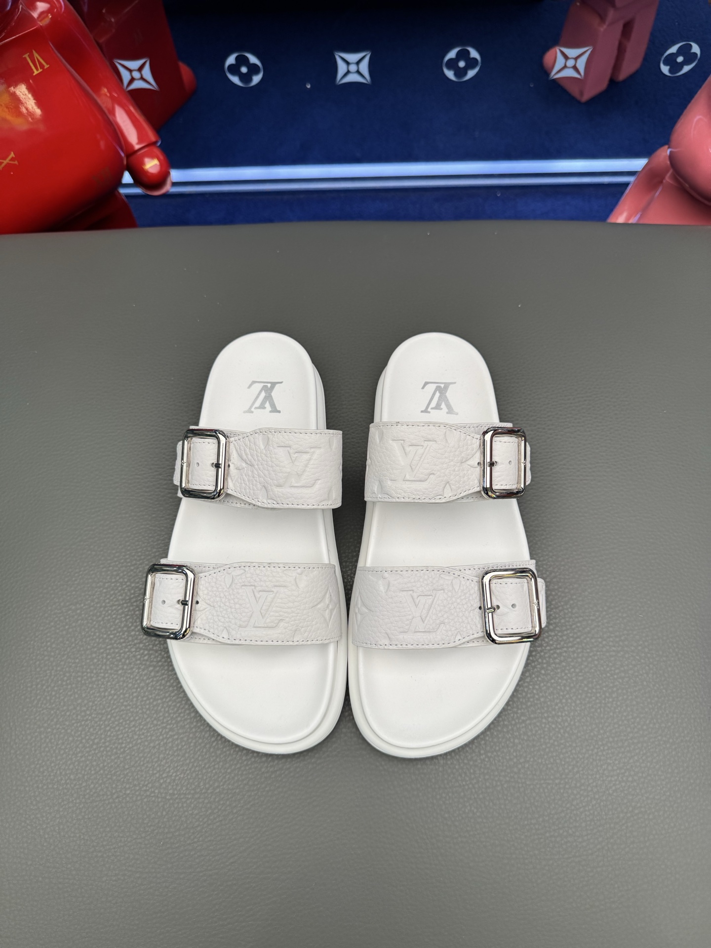 [LV] 루이비통 남성 카프스킨 레저 슬라이드 샌들 슬리퍼 신발