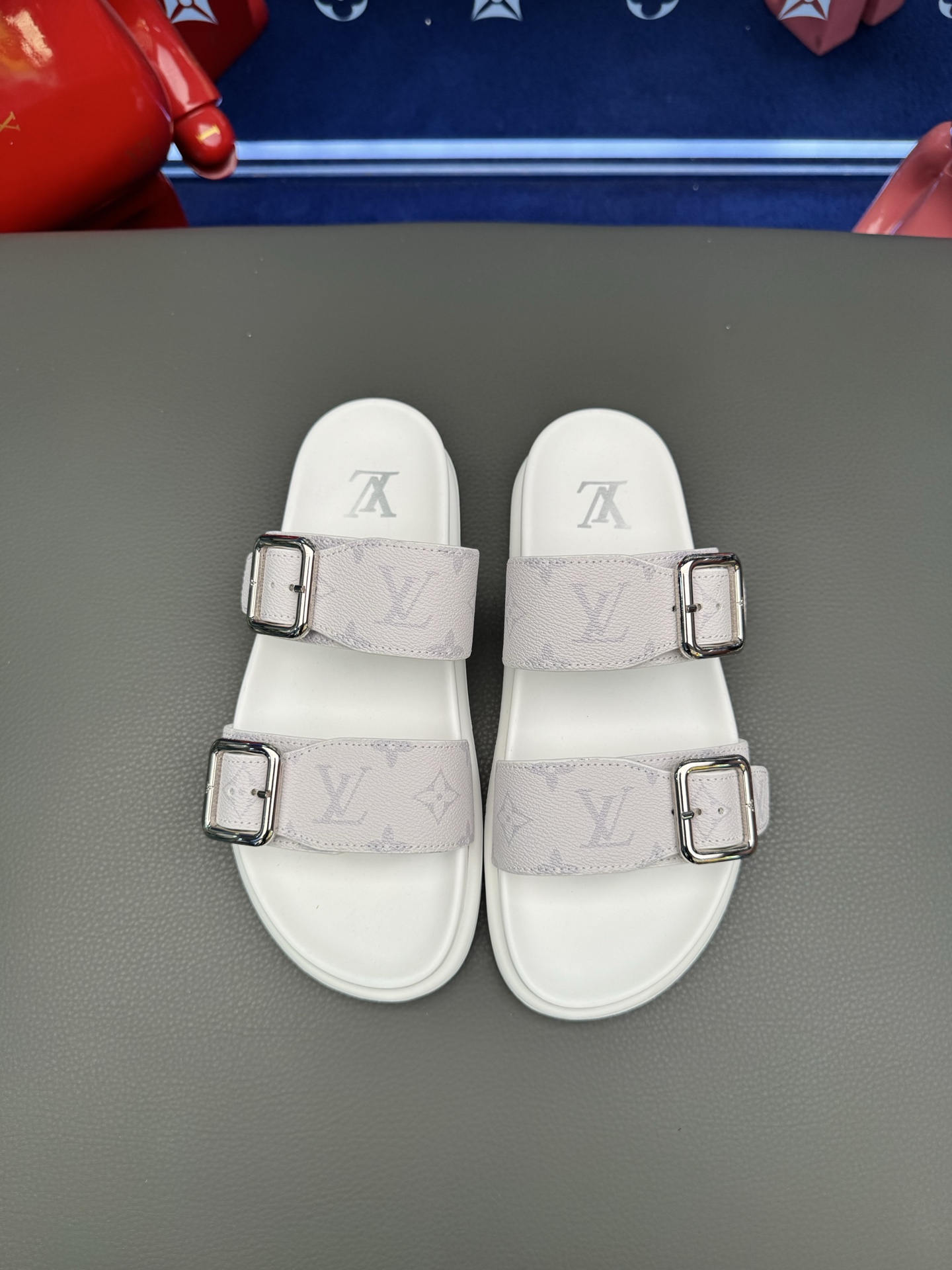 [LV] 루이비통 남성 카프스킨 레저 슬라이드 샌들 슬리퍼 신발