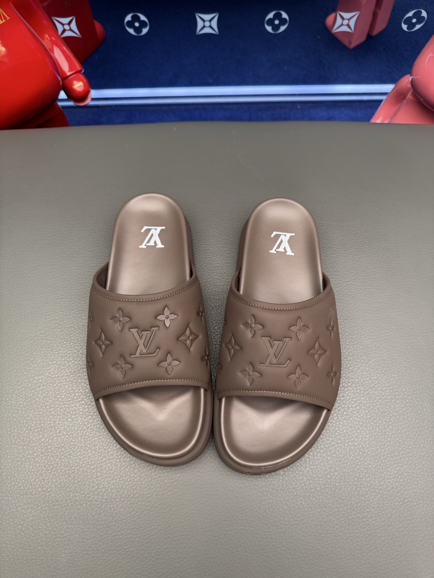 [LV] 루이비통 남성 카프스킨 레저 슬라이드 샌들 슬리퍼 신발