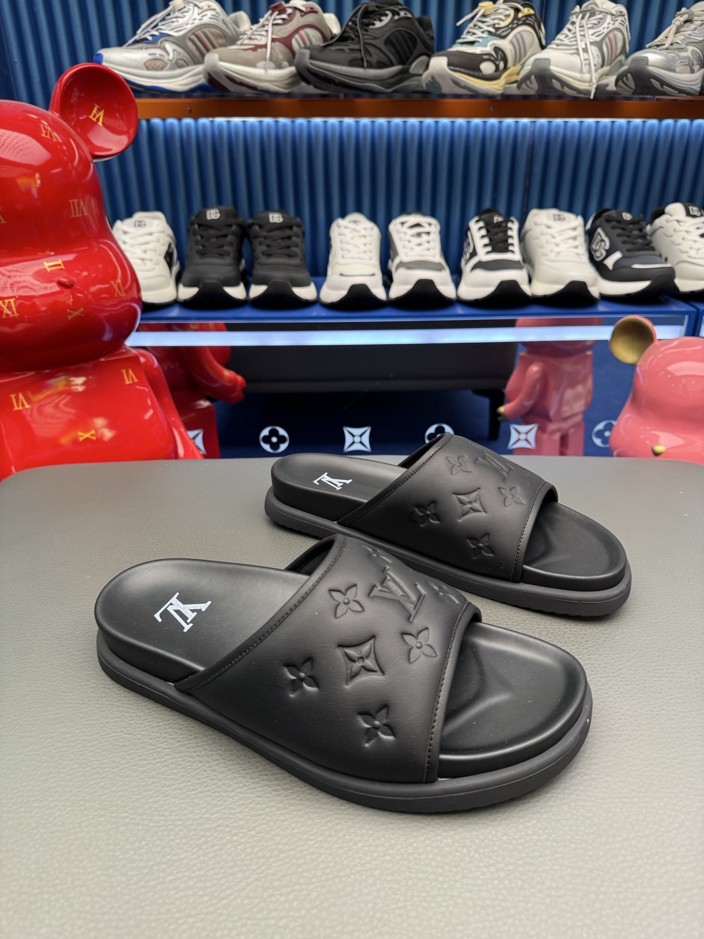 [LV] 루이비통 남성 카프스킨 레저 슬라이드 샌들 슬리퍼 신발