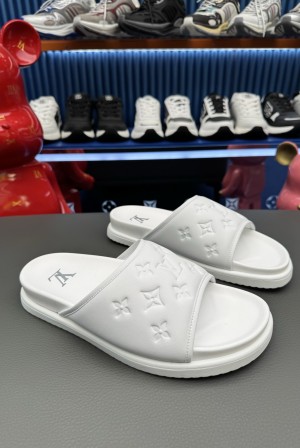 [LV] 루이비통 남성 카프스킨 레저 슬라이드 샌들 슬리퍼 신발