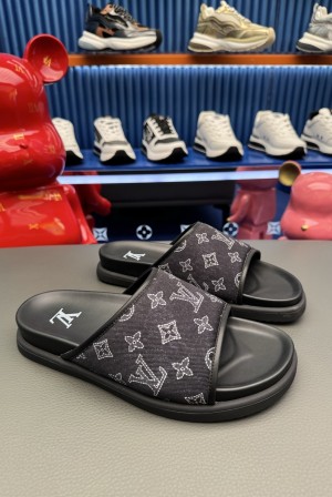 [LV] 루이비통 남성 카프스킨 레저 슬라이드 샌들 슬리퍼 신발