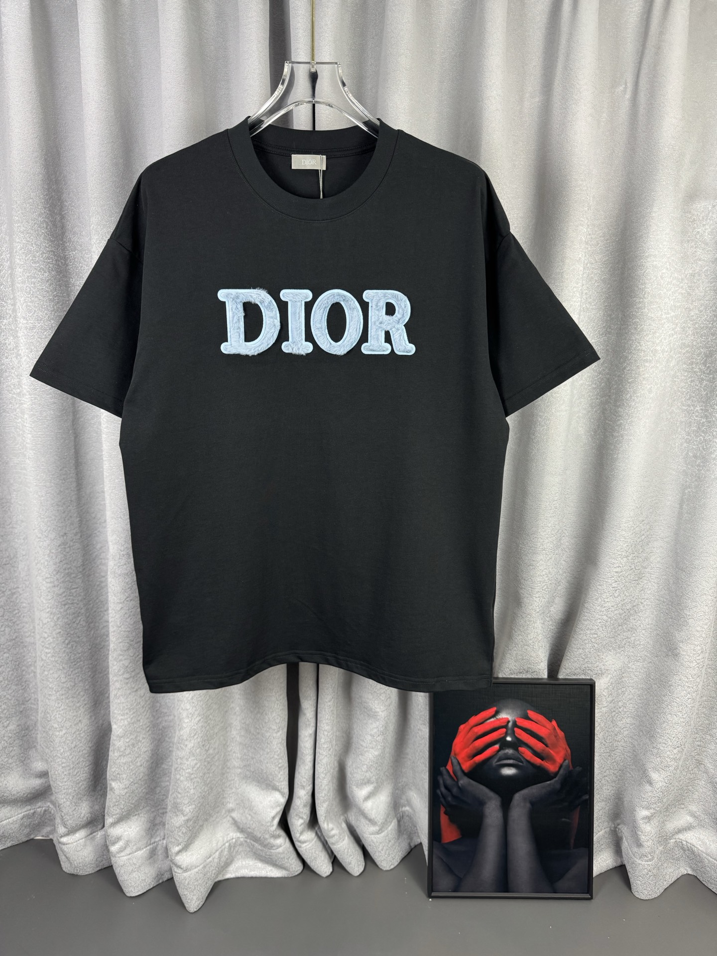 디올(DIOR) 로고 자수 반팔 티셔츠 의류