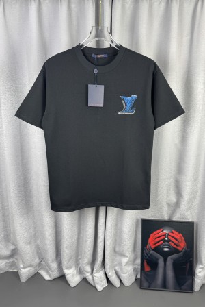 루이비통(LV) 컬러 로고 자수 반팔 티셔츠 의류