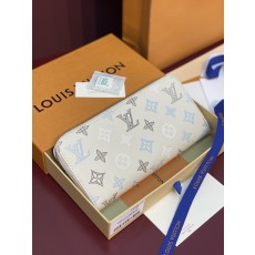 [LV] 루이비통 M29777 지피 월릿 호리존탈 네이비 화이트 장지갑