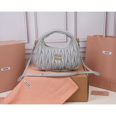 miumiu 미우미우 5BC125 미우 완더(Miu Wander) 마틀라세 호보백 토트백 가방