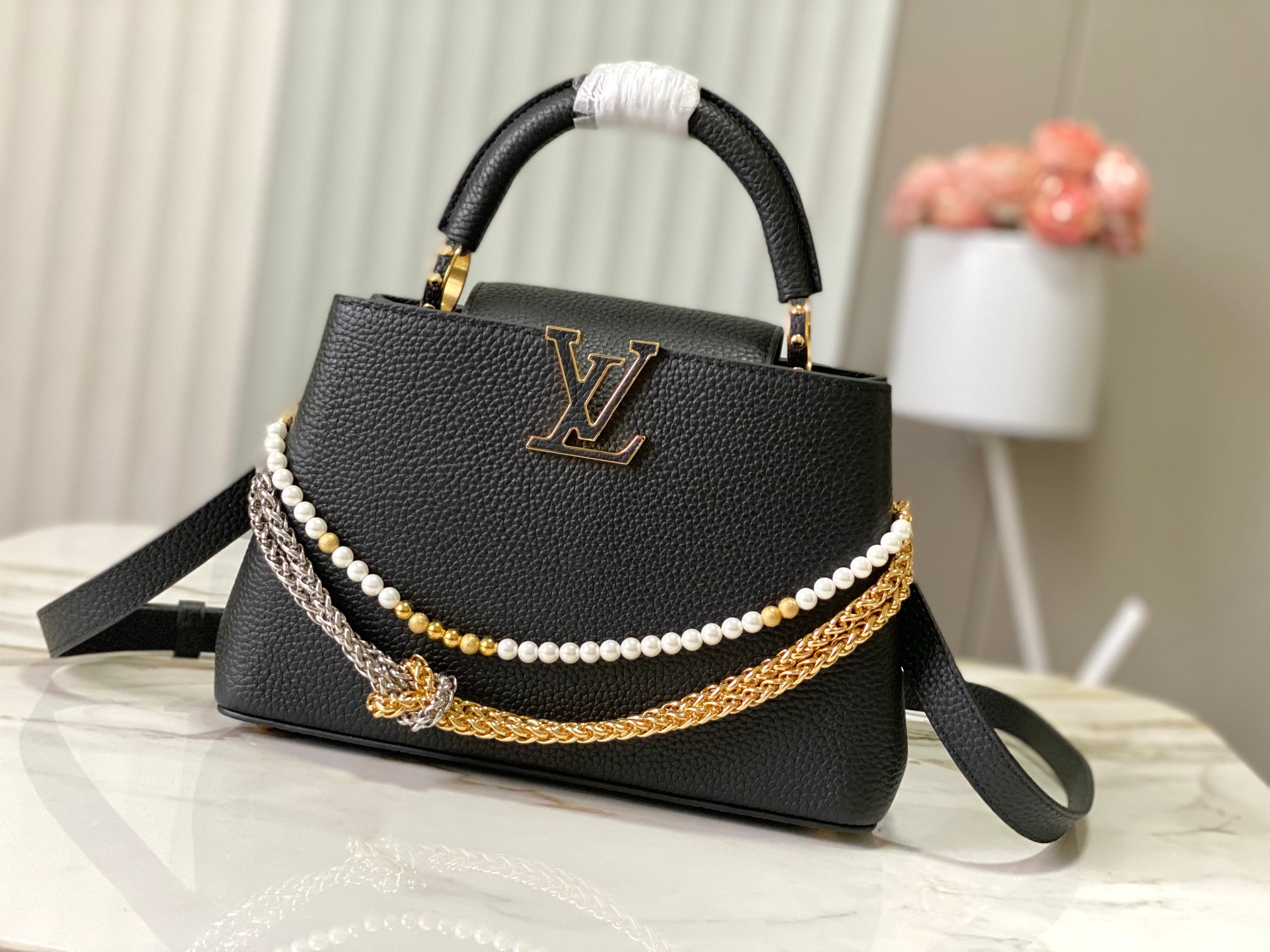 [Louis Vuitton] LV 루이비통 카퓌신 MM 토트백 가방 - M48865