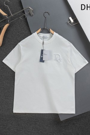 디올(DIOR) 로고 자수 반팔 티셔츠 의류