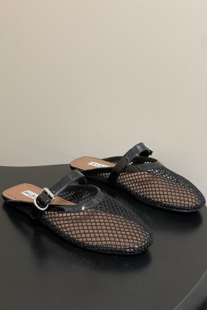 알라이아(ALAIA) 크리스탈 메쉬 발레리나 뮬 신발