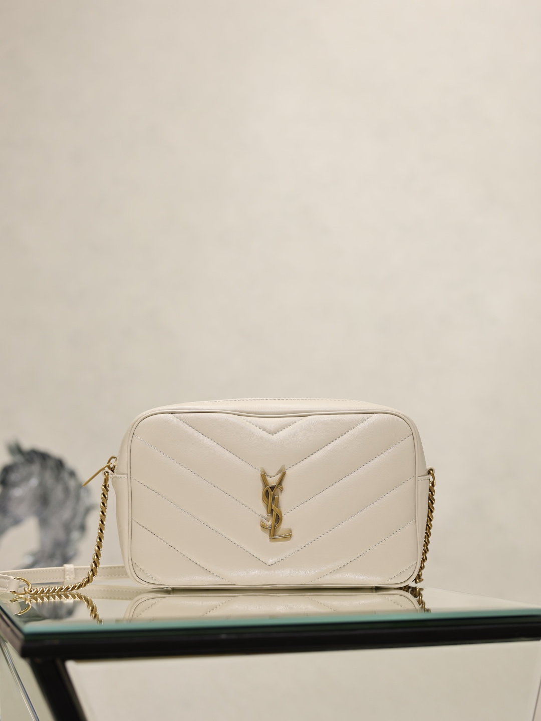 [Saint Laurent] YSL 생로랑 LOULOU 루루 퀼팅 양가죽 카메라백 (라지) 가방