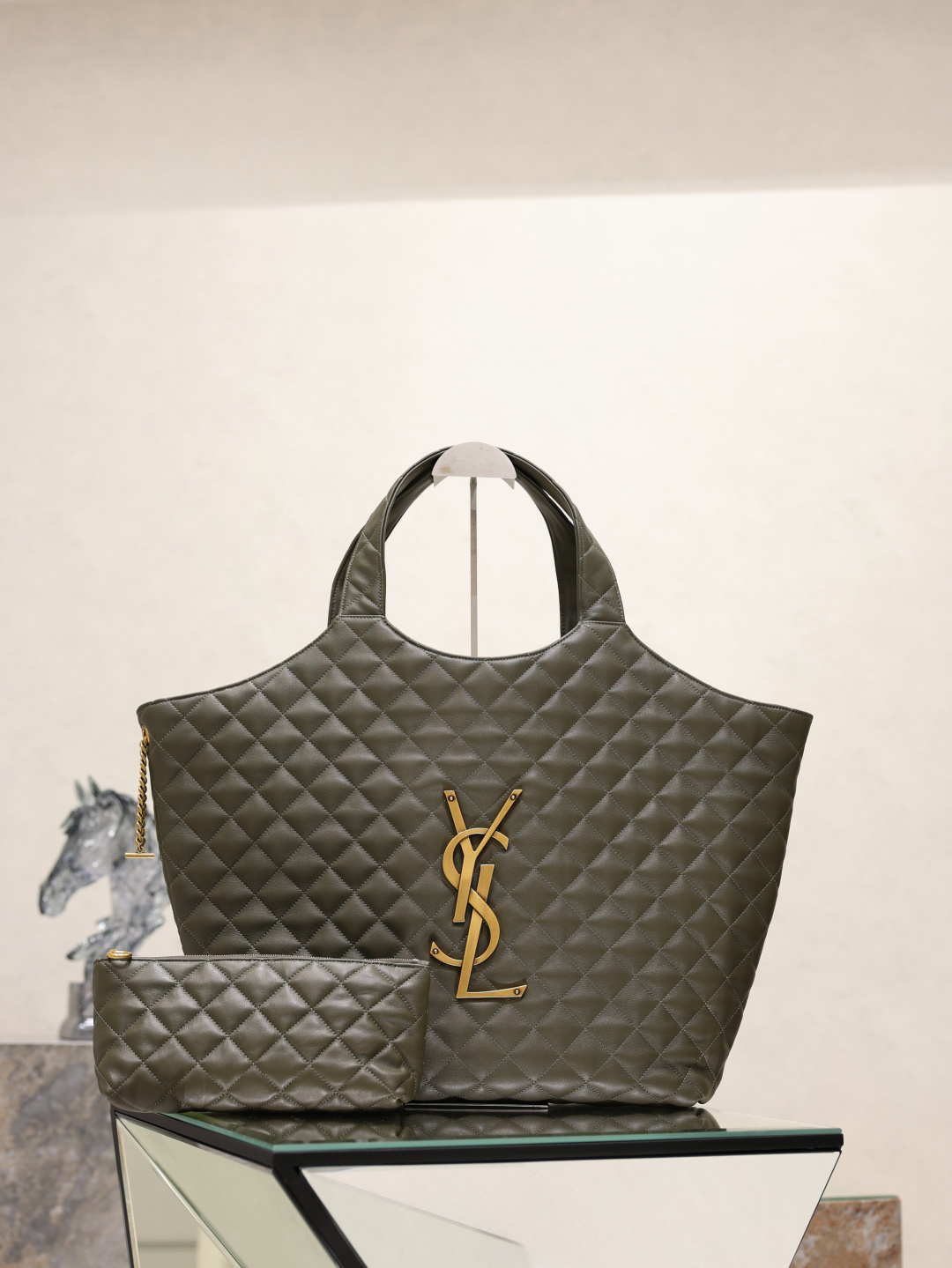 [Saint Laurent] YSL 생로랑 ICARE 이카르 아이케어 맥시 쇼퍼백 가방