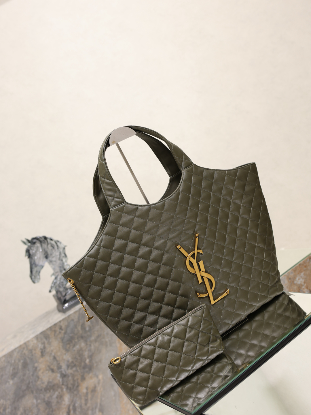 [Saint Laurent] YSL 생로랑 ICARE 이카르 아이케어 맥시 쇼퍼백 가방