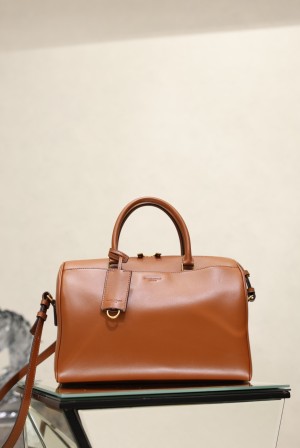 [Saint Laurent] YSL 생로랑 Sac de jour 삭 드 주르 필로우백 가방