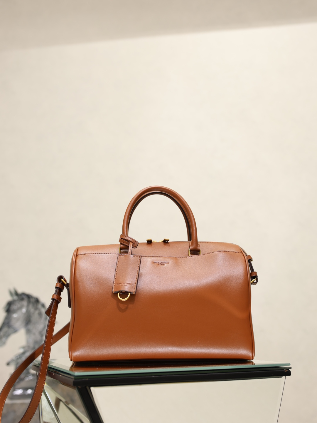[Saint Laurent] YSL 생로랑 Sac de jour 삭 드 주르 필로우백 가방