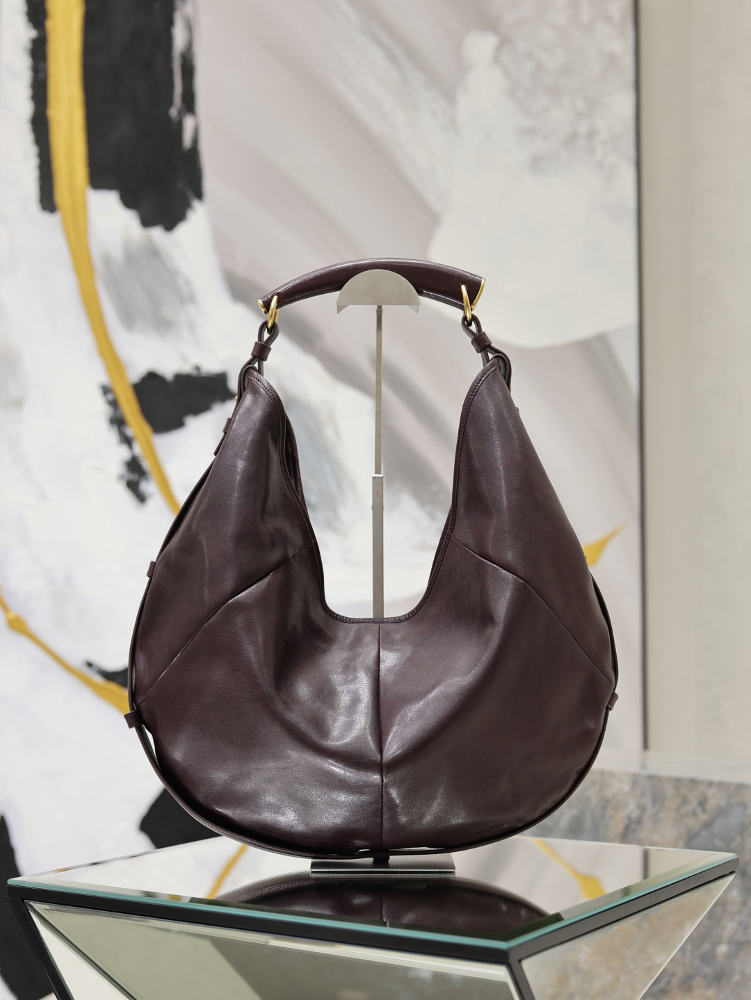 [Saint Laurent] YSL 생로랑 몸바사(Mombasa) 호보백 가방 라지(Large)
