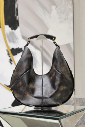 [Saint Laurent] YSL 생로랑 몸바사(Mombasa) 호보백 가방 라지(Large)