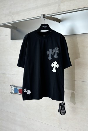 크롬하츠(CHROME HEARTS) 십자가 패치 반팔 티셔츠 의류