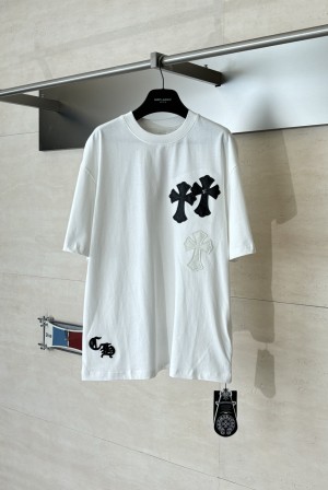 크롬하츠(CHROME HEARTS) 십자가 패치 반팔 티셔츠 의류