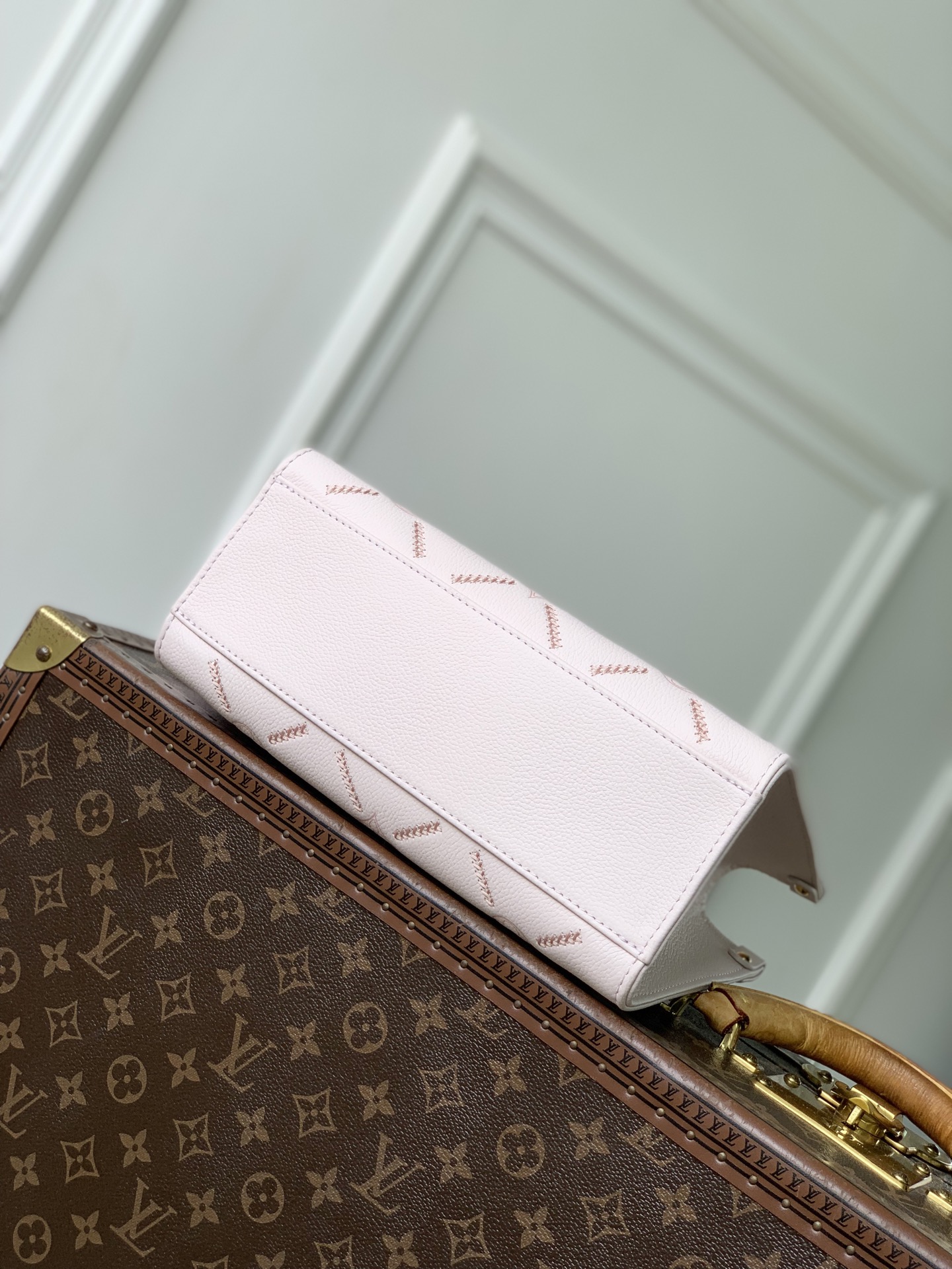 [Louis Vuitton] LV 루이비통 OnTheGo 온더고 토트백 가방 스몰  - 핑크
