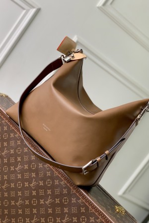 [Louis Vuitton] LV 루이비통 배가본드(Vagabond) 호보백 - 브라운 가방