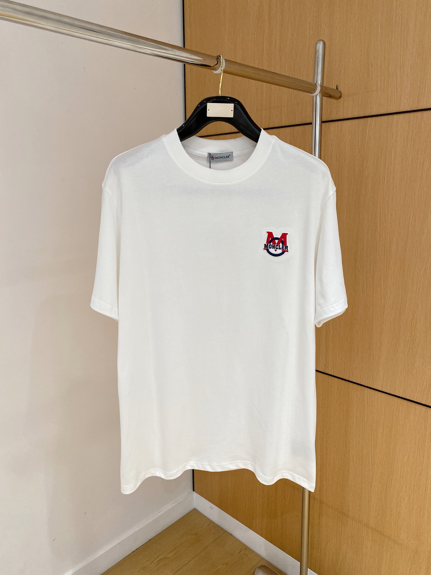 몽클레어 몽클레르(MONCLER) 오버핏 반팔 티셔츠 의류