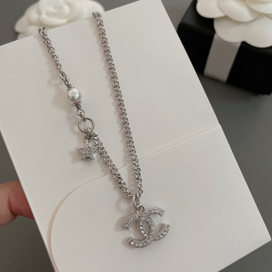 샤넬(CHANEL) 스타 더블C 펄 목걸이 악세사리