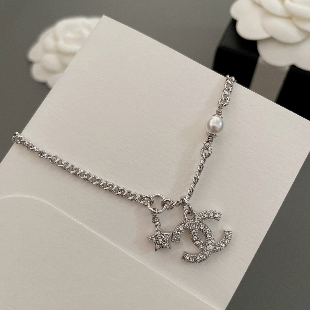 샤넬(CHANEL) 스타 더블C 펄 목걸이 악세사리
