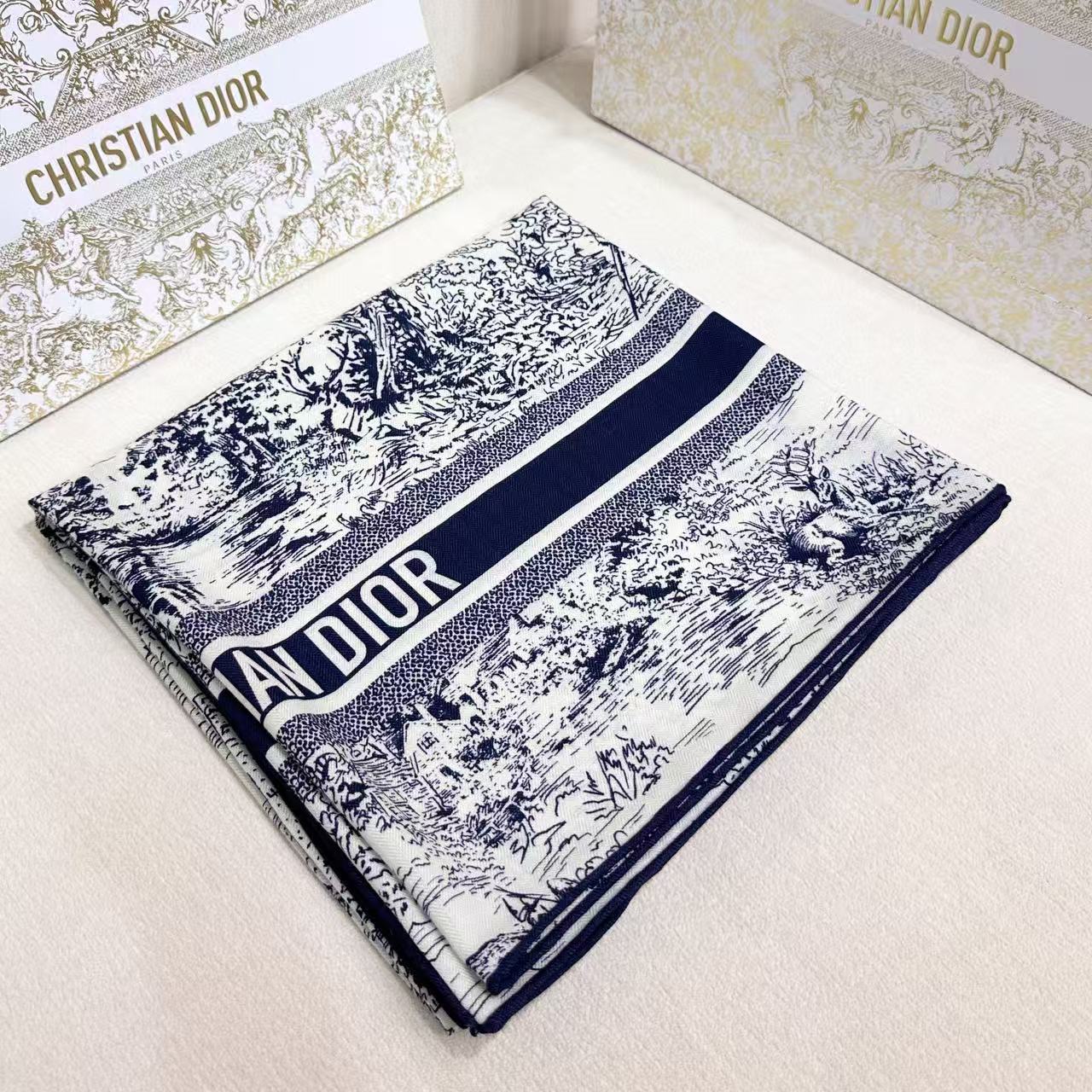 디올(DIOR) 스코틀랜드 트왈 목도리 스카프