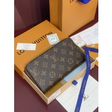 [Louis Vuitton] LV 루이비통 모노그램 지피 월릿 (스카이 블루/레몬 옐로우) 장지갑