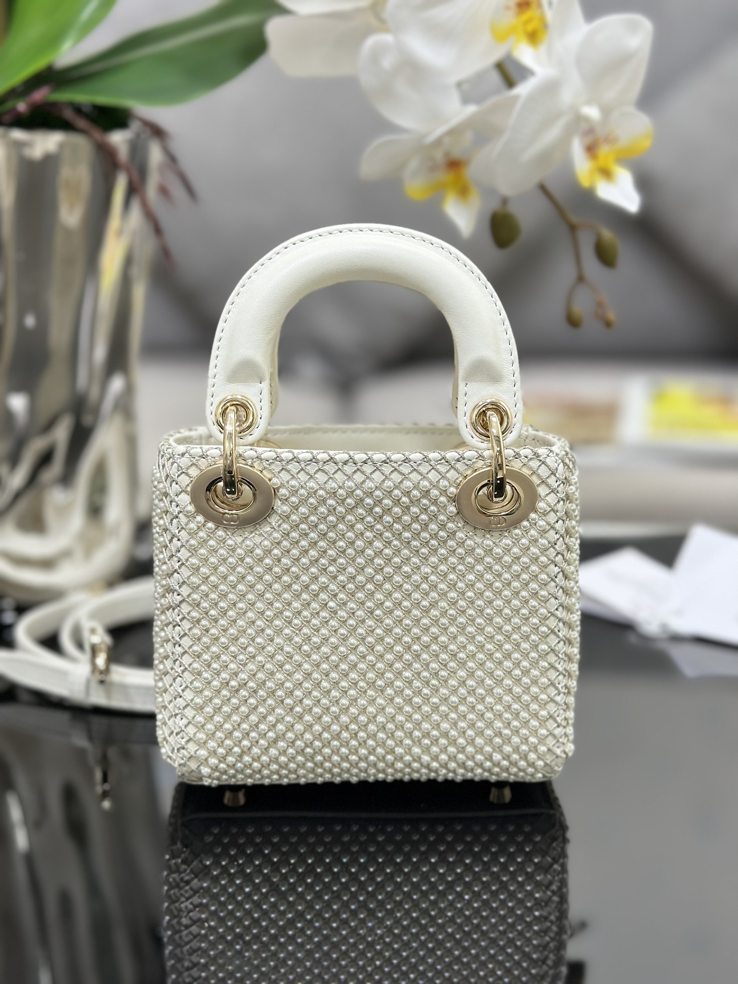 [Lady Dior] 디올 레이디 디올 마이크로 초미니 자수 진주 백 (밀크 화이트) 가방