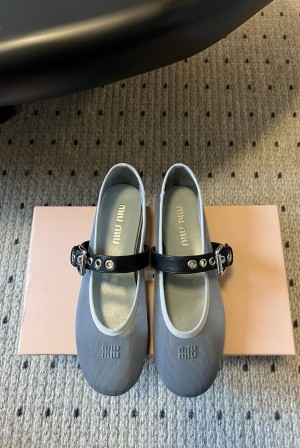 미우미우(MIU MIU) 패브릭 메리제인 플랫슈즈 신발