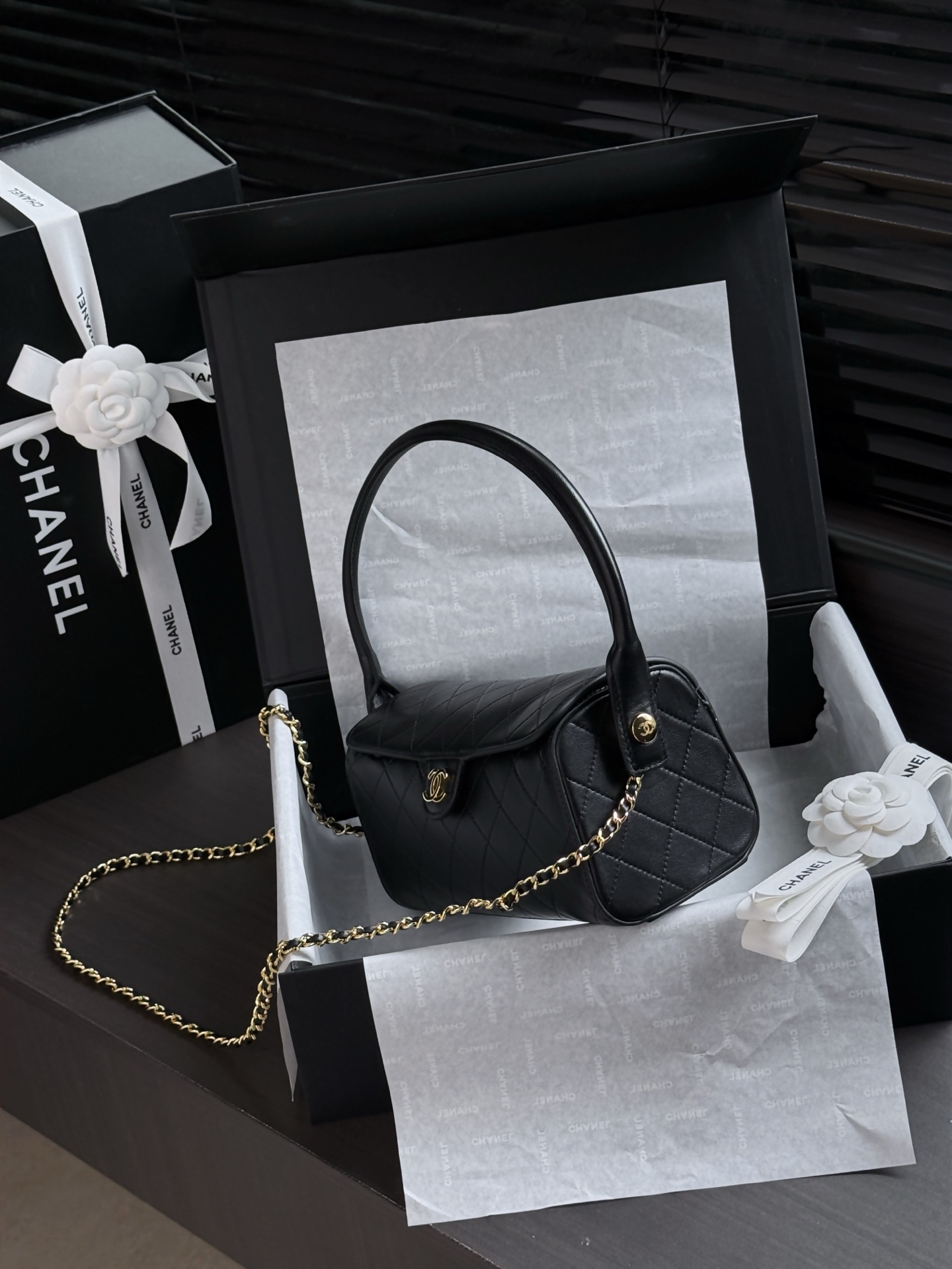[Chanel] 샤넬 26A 빈티지 볼링백 (Bowling Bag) 가방