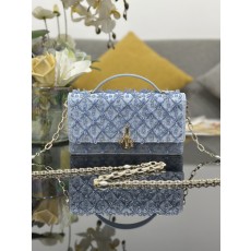 [Dior] 디올 Miss Dior 블루 자수 비즈 체인백 가방