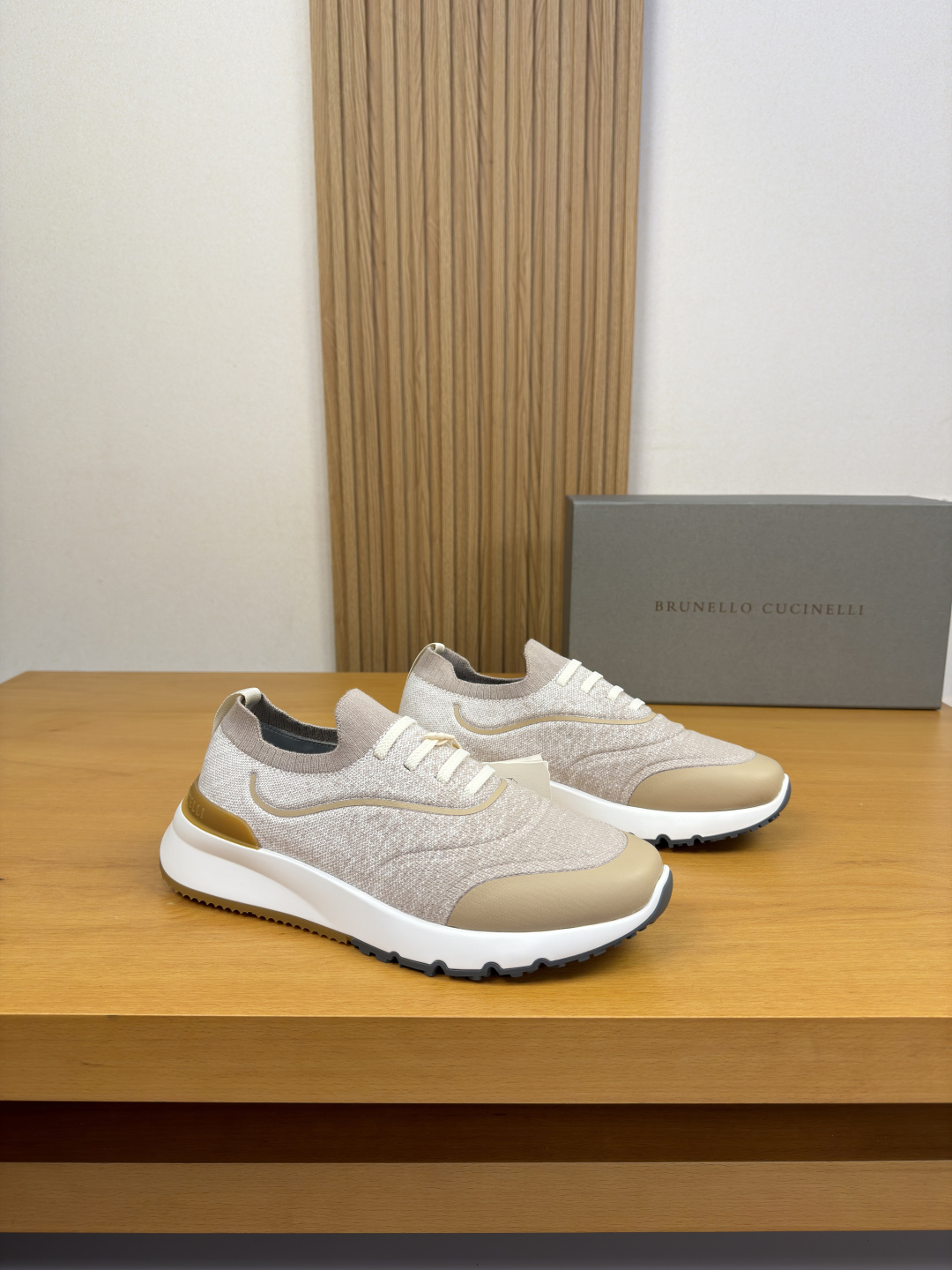 [Brunello Cucinelli] 브루넬로 쿠치넬리 하이엔드 캐주얼 스니커즈 신발