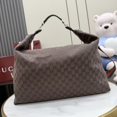 [GUCCI] 구찌 2026년 컬렉션 신상 여행 가방 (864485)